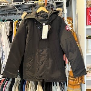 Brand New Canada Goode Chateau - Fusion Fit - Original Price $1490